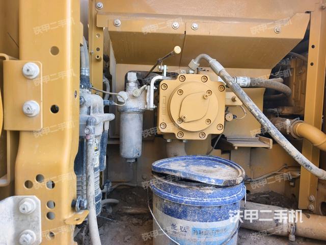 液壓泵斜45?左（大件艙室）