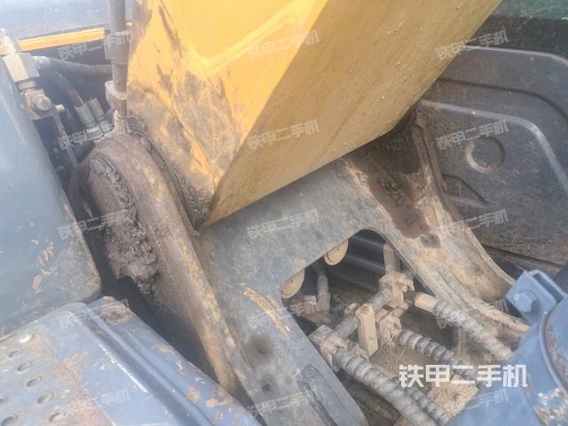 大臂根部 斜视（工作和回转装置）