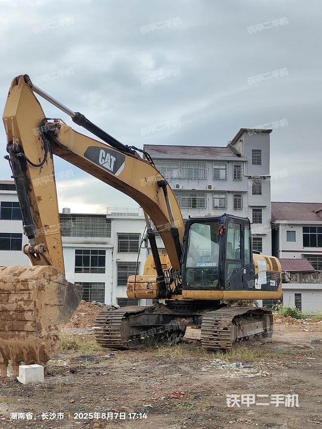 卡特彼勒320L挖掘机