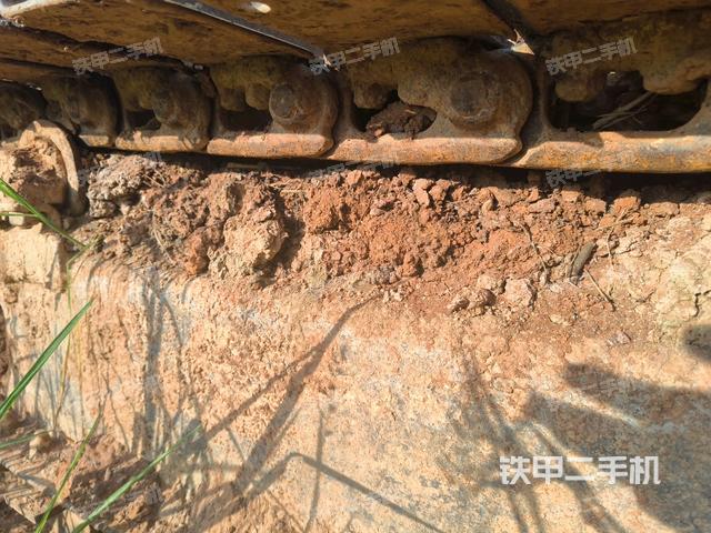 右驅(qū)動(dòng)輪（行走機(jī)構(gòu)）