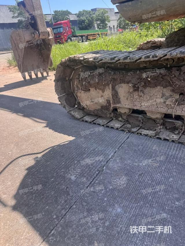 左導向輪（行走機構(gòu)）