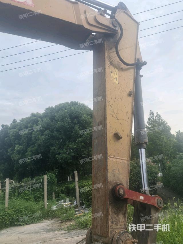 小臂整体左后（工作和回转装置）