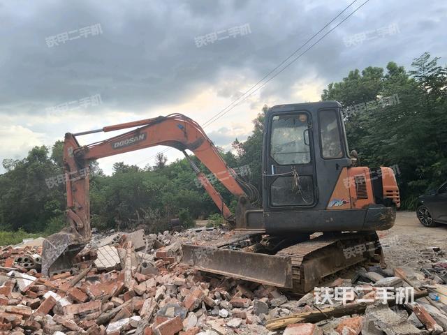 左后45（整機外觀）