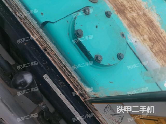 右侧玻璃角标（驾驶室部分）