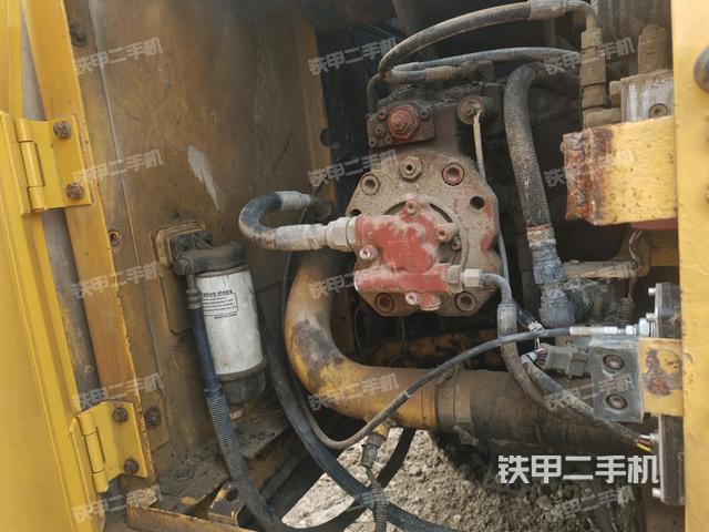 液压泵斜45 左（大件舱室）