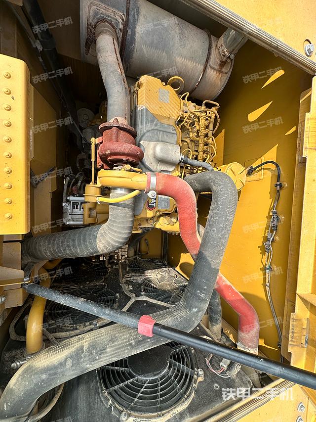 发动机整体俯视（整机外观）