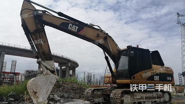 卡特彼勒320D進(jìn)口挖掘機(jī)
