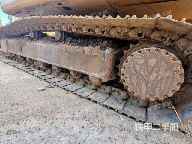 单侧履带整体（整机外观）