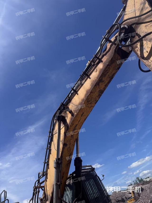 大臂整体 右侧（工作和回转装置）