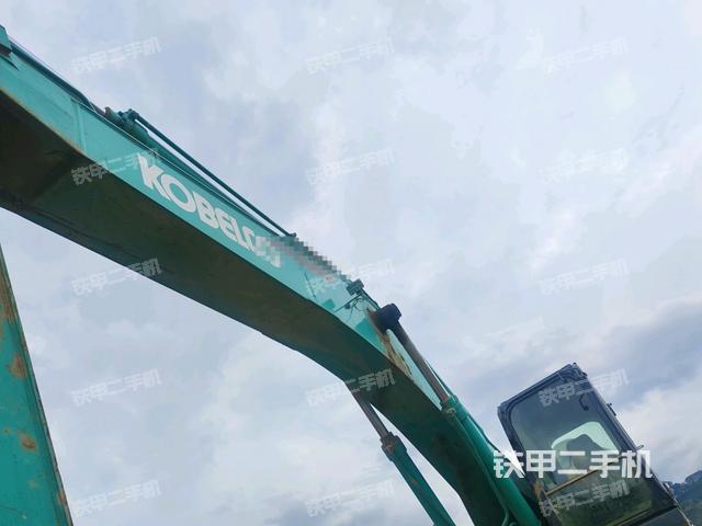 大臂整体 右侧（工作和回转装置）