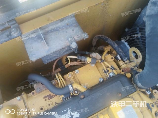 氣門室蓋螺絲特寫（上車部件）