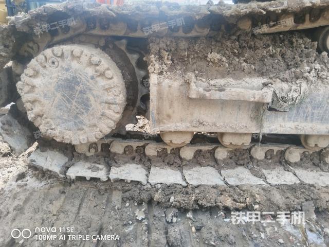 右驱动轮（行走机构）