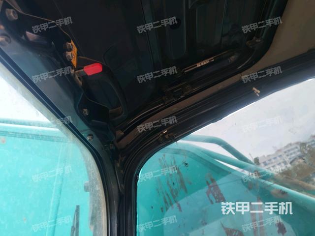 左后方玻璃角标（驾驶室部分）