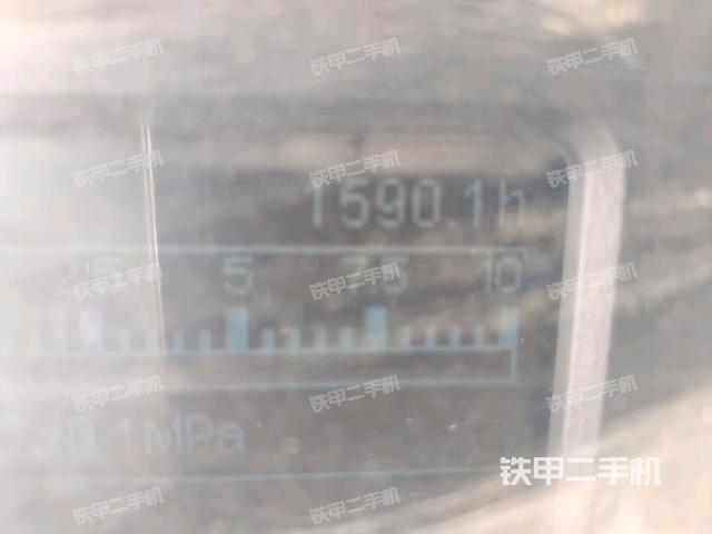 仪表盘全景（压路机驾驶室）