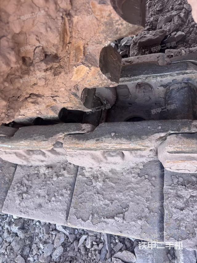 右侧履带整体（行走机构）