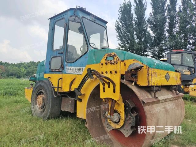 右前45°（压路机整机外观）