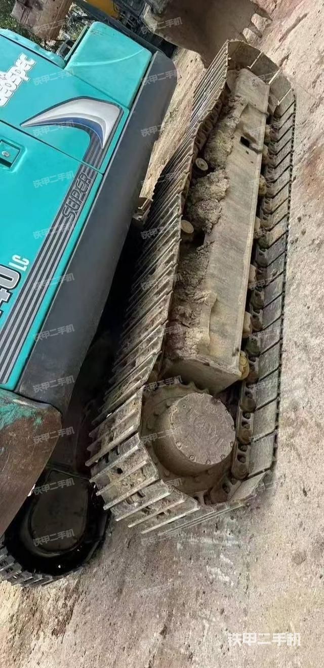 单侧履带整体（整机外观）