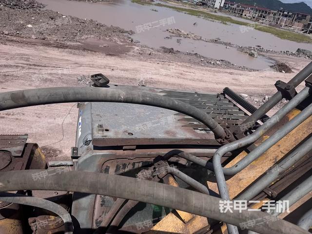 驾驶室顶部俯视（上车部件）