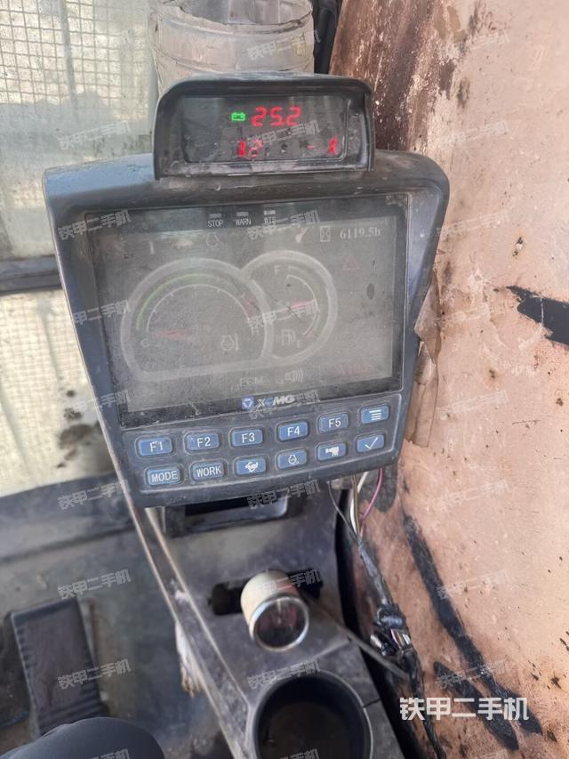 显示屏 （驾驶室部分）