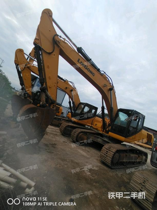 柳工CLG933E挖掘机