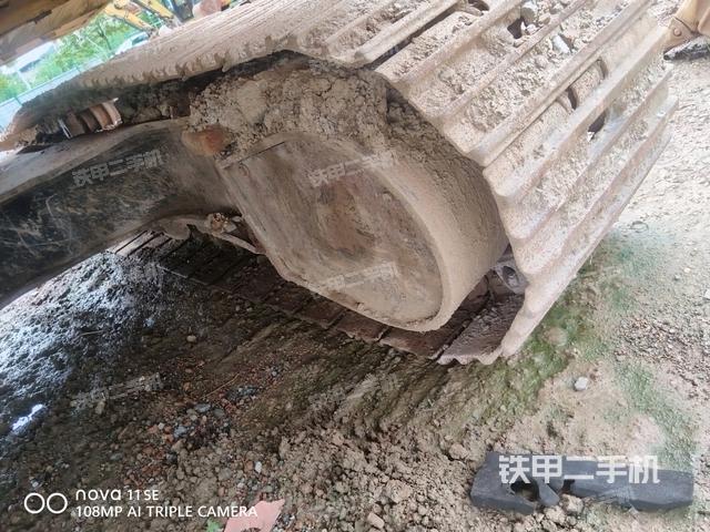 右侧行走马达盖板（行走机构）