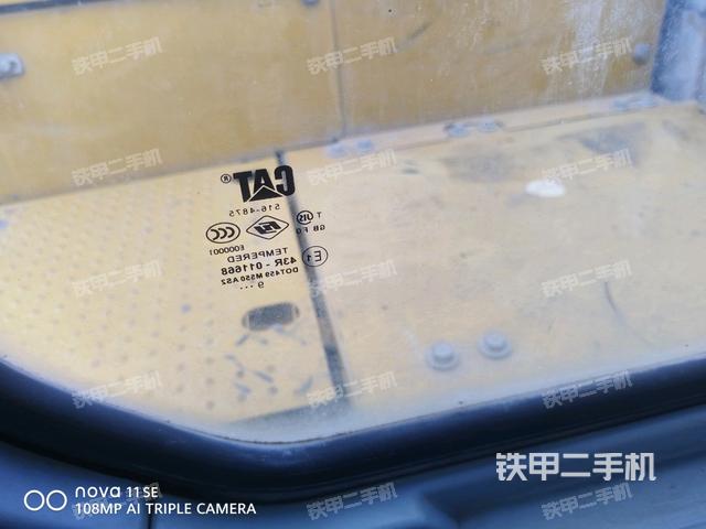 右侧玻璃角标（驾驶室部分）