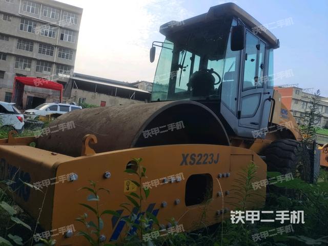 徐工XS223J壓路機(jī)