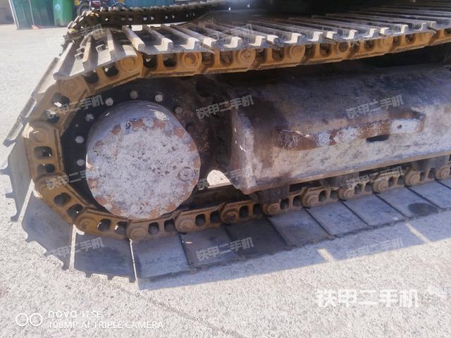 右驅動輪（行走機構）