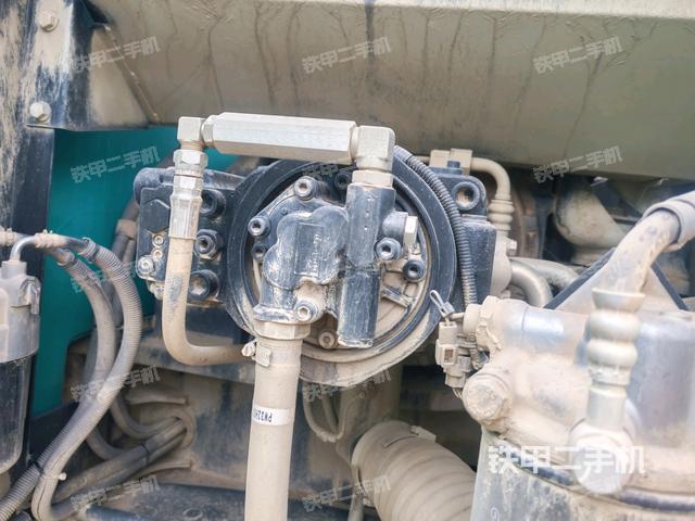 液压泵斜45 左（大件舱室）