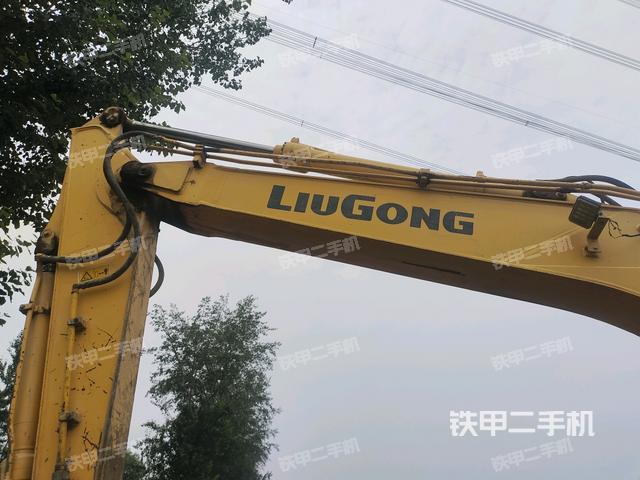 铲斗右后整体（工作和回转装置）