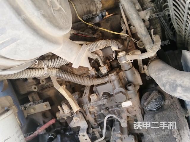 发动机室（上车部件）