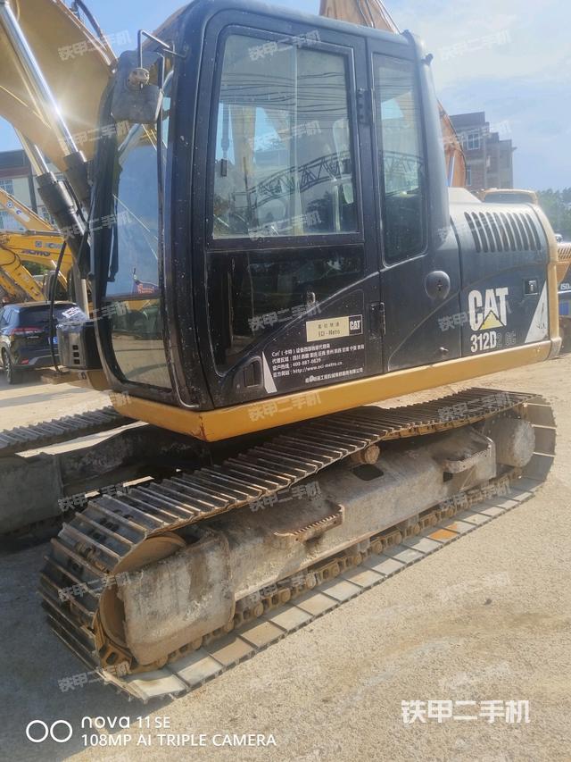 駕駛室左前45度（駕駛室部分）