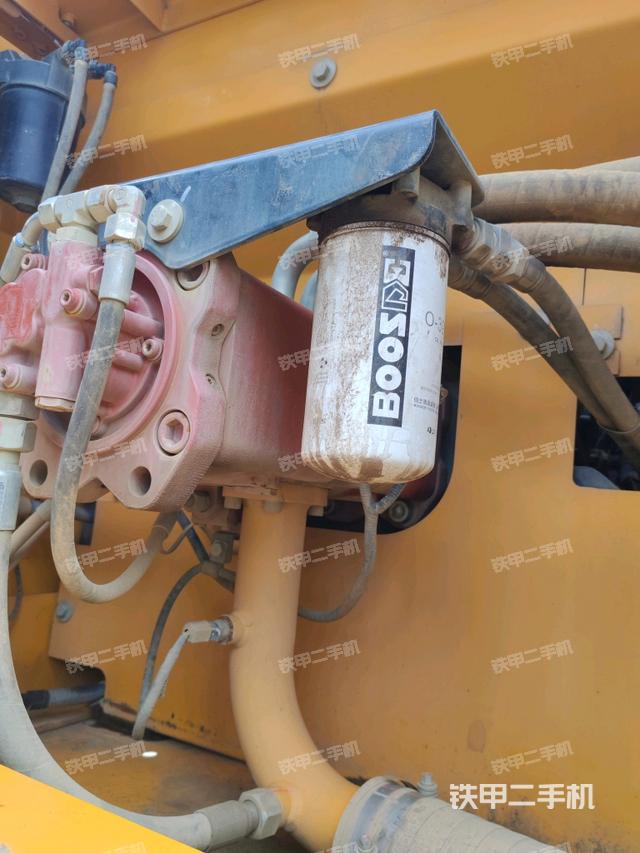 液压泵斜45 左（大件舱室）