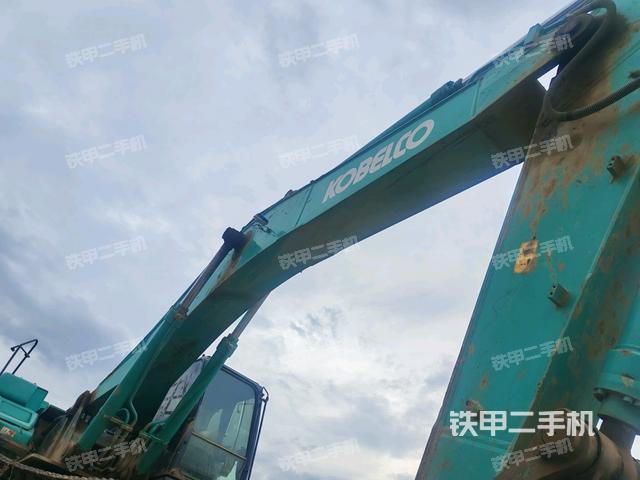 铲斗右后整体（工作和回转装置）