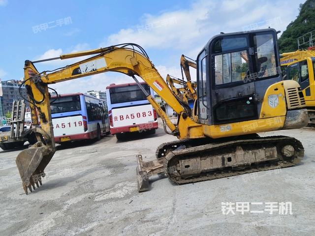 雷沃重工FR60E挖掘機(jī)