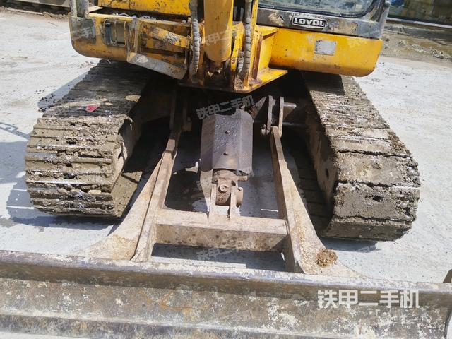 转盘和下车架正前（工作和回转装置）