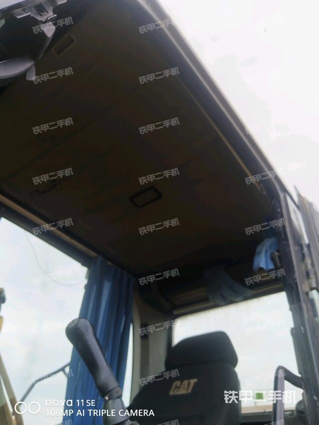 后窗玻璃角标（驾驶室部分）