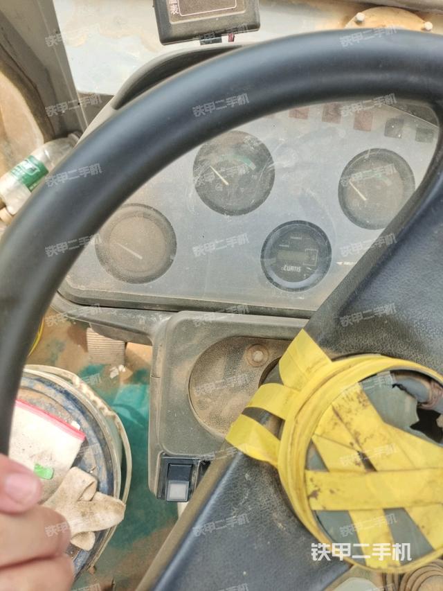 小时表（压路机驾驶室）