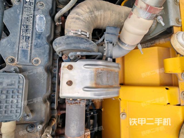 气门室盖螺丝特写（上车部件）