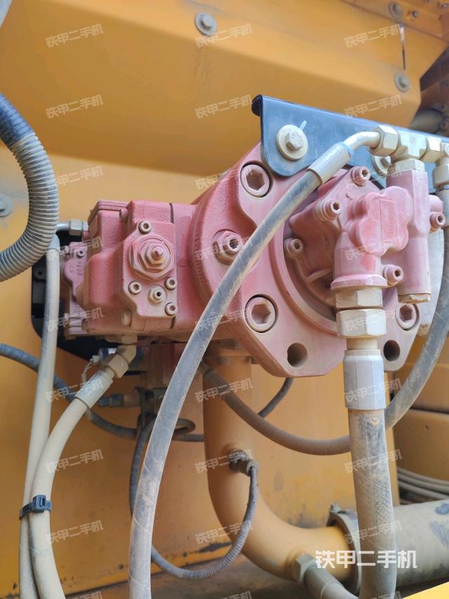 液压泵室（大件舱室）