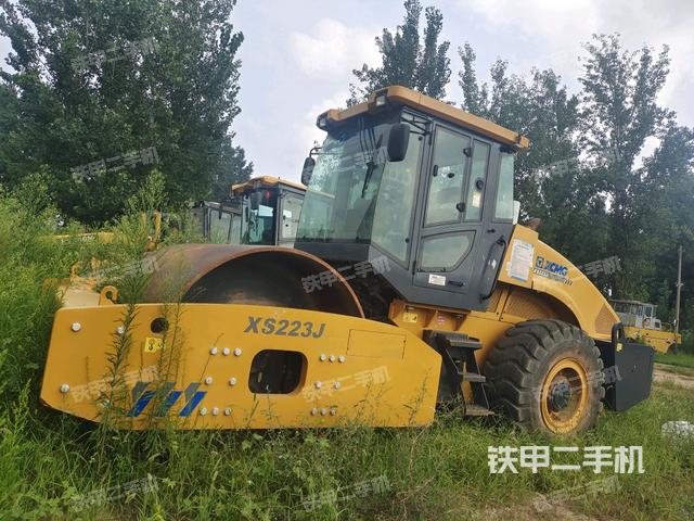 徐工XS223J压路机