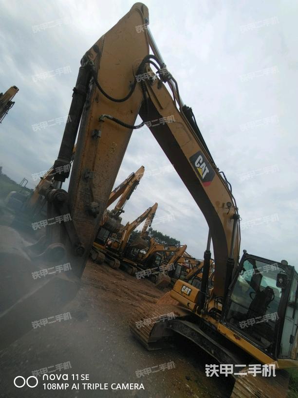 小臂整体左后（工作和回转装置）