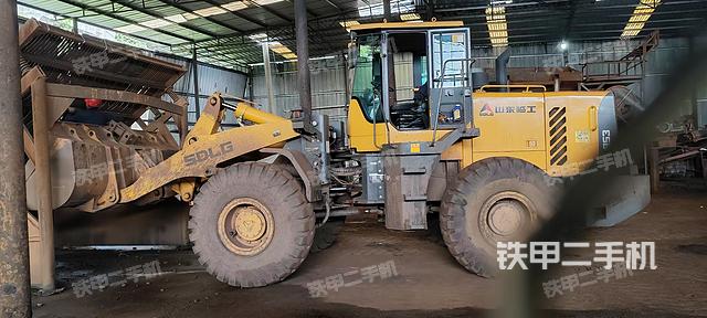 工作装置整体（整机外观及大件）