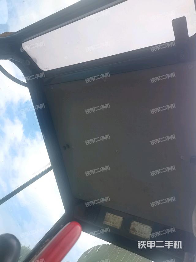 顶棚整体（驾驶室部分）