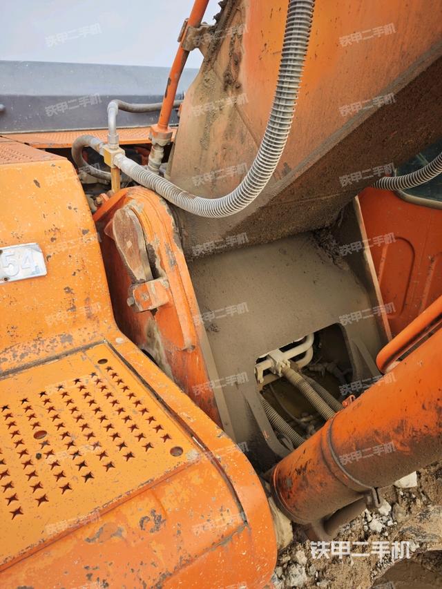 大臂根部 斜视（工作和回转装置）