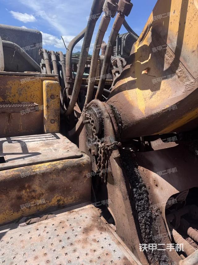 大臂根部 斜视（工作和回转装置）