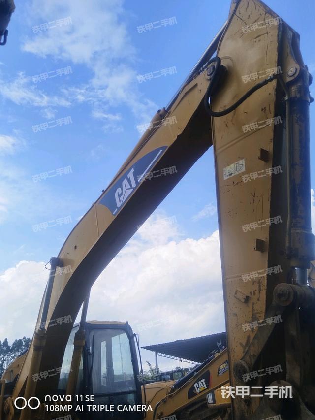 大臂整体 右侧（工作和回转装置）