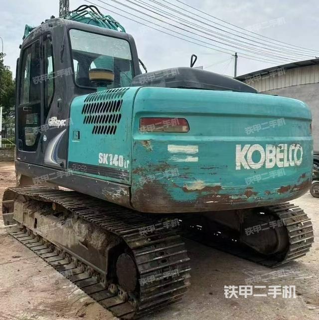 神鋼SK140LC-8挖掘機(jī)