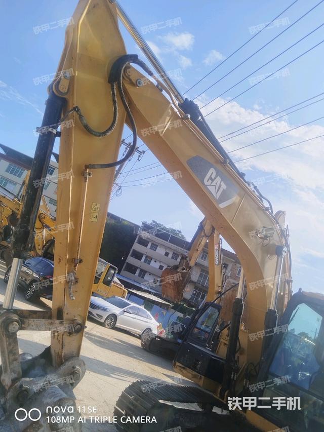 小臂整體左后（工作和回轉裝置）