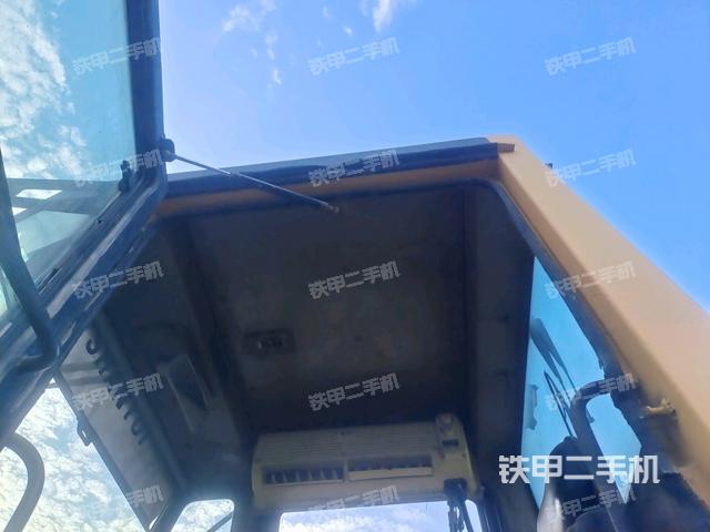 驾驶室外顶全景（压路机驾驶室）